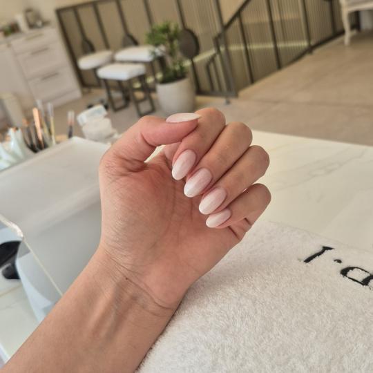 Gaia beauty & beyond #banjaluka Manikir Manikir + gel lak - M dužina