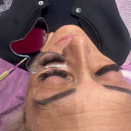 Poezija ljepote #sarajevo Nadogradnja trepavica Nadogradnja trepavica - ruski volumen