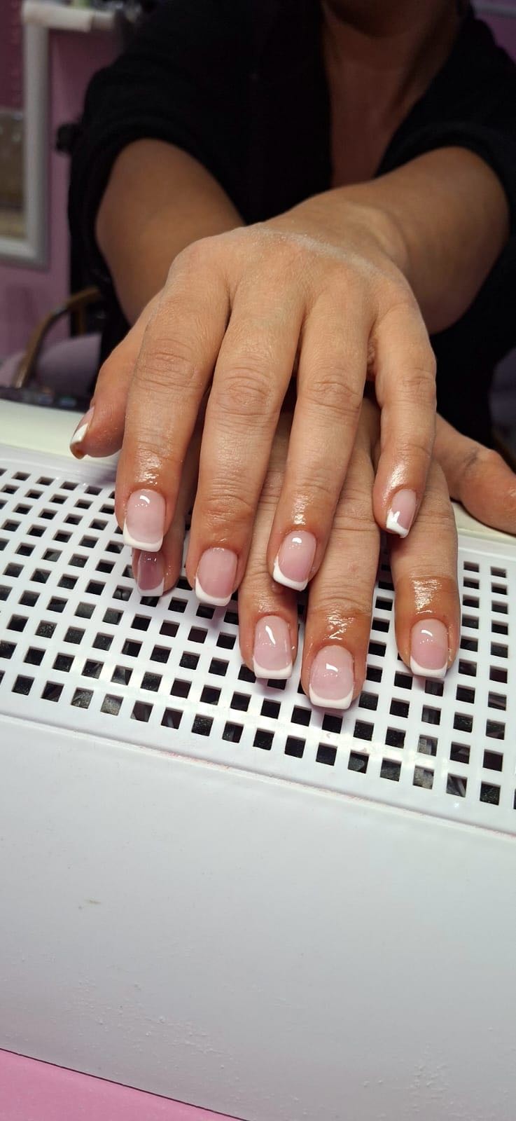 Poezija ljepote #sarajevo Ojačavanje noktiju Gel na prirodne nokte - boja