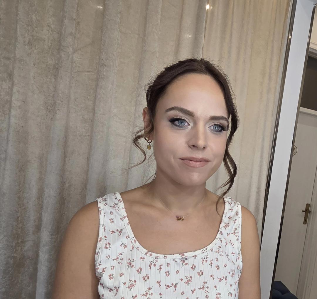 Angels Beauty - Banja Luka #banjaluka Make-up / šminkanje Profesionalno šminkanje + vještačke trepavice