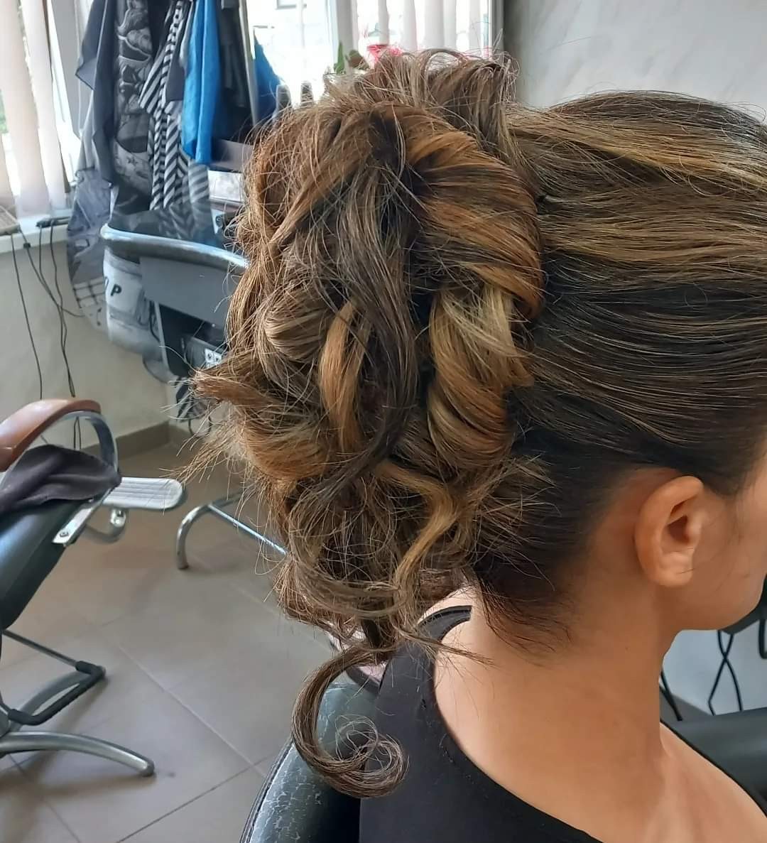 Snježana #sarajevo Svečane i frizure za svadbu Svečana frizura - složena