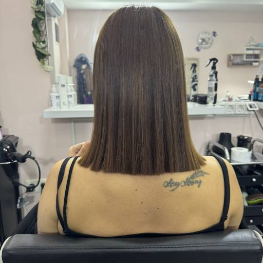 L'Amour beauty studio #sarajevo Žensko šišanje Žensko šišanje + feniranje - kosa srednje 