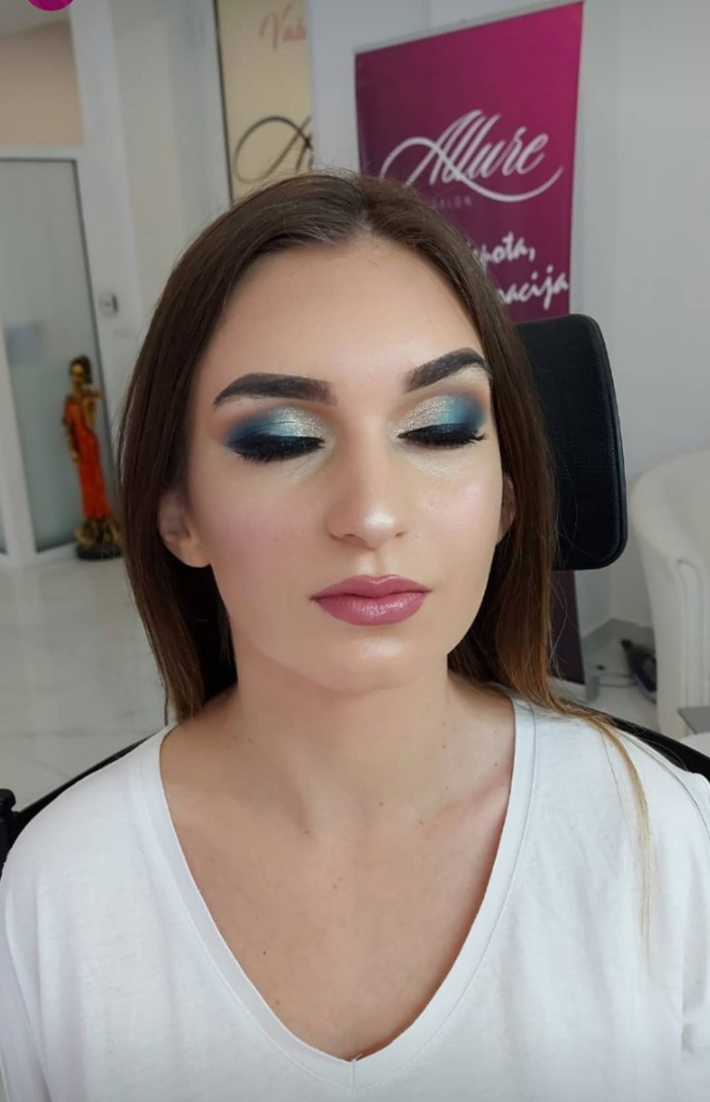 Allure #sarajevo Make-up / šminkanje Profesionalno šminkanje - večernja šminka