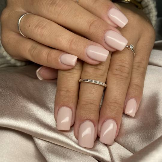 Artistic Beauty #sarajevo Ojačavanje noktiju Geliranje prirodnih noktiju