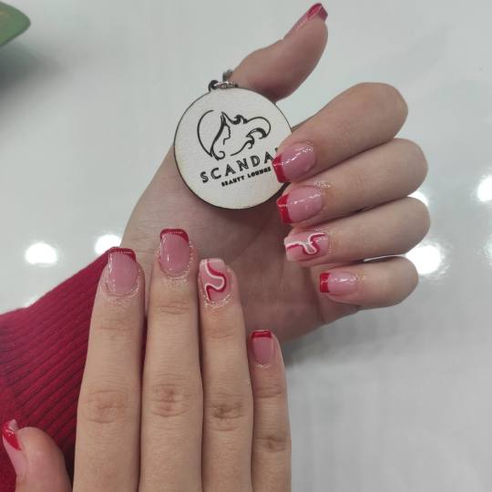 Scandal Beauty Lounge #sarajevo Nadogradnja noktiju Nadogradnja noktiju tipsama