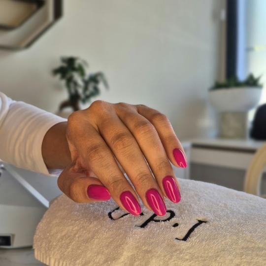 Gaia beauty & beyond #banjaluka Manikir Manikir + gel lak - M dužina