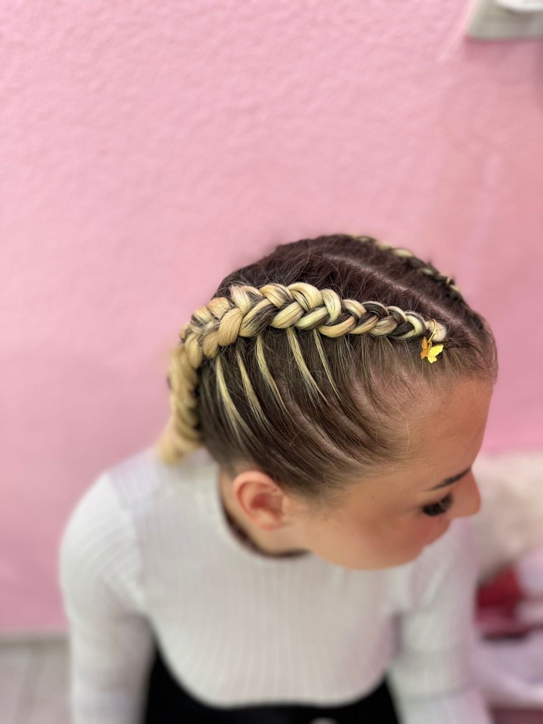 Poezija ljepote #sarajevo Pletenice, kike, punđe Pletenice dve + umetak - kosa srednje dužine