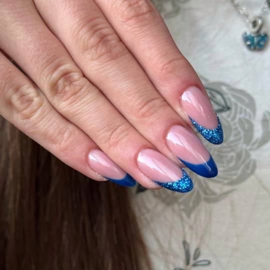 Lovely Em salon & head spa usluga