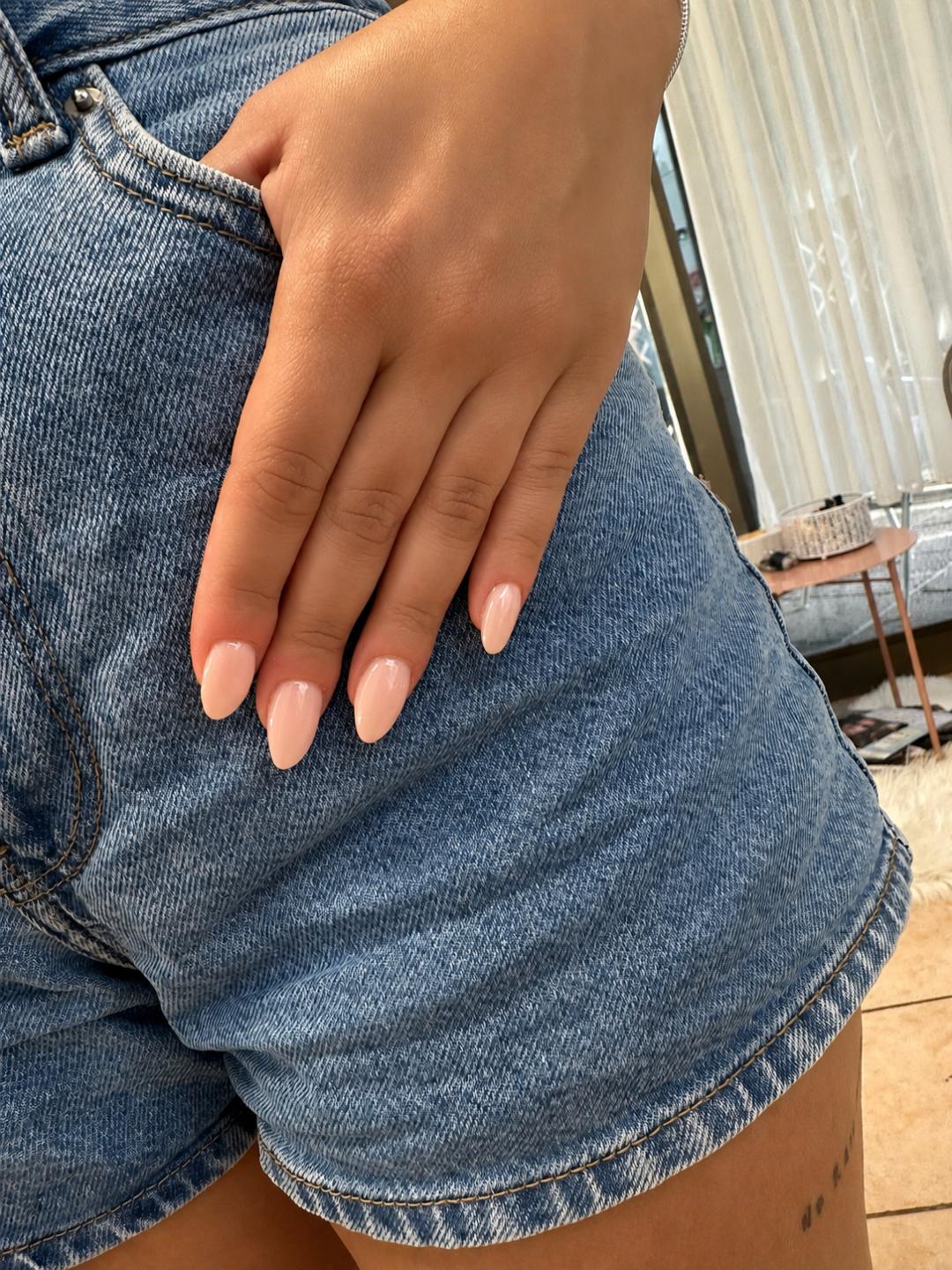 SD Nail Studio #sarajevo Izlivanje noktiju Izlivanje noktiju gelom - veličina M