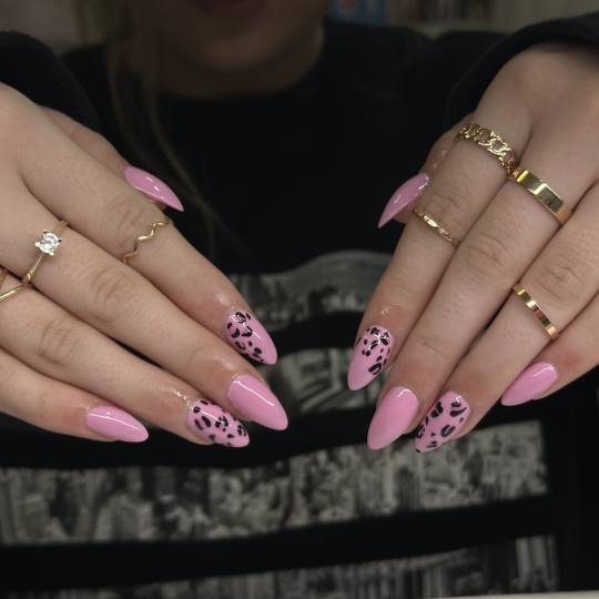 Aurora #bugojno Nadogradnja noktiju Nadogradnja noktiju - L dužina