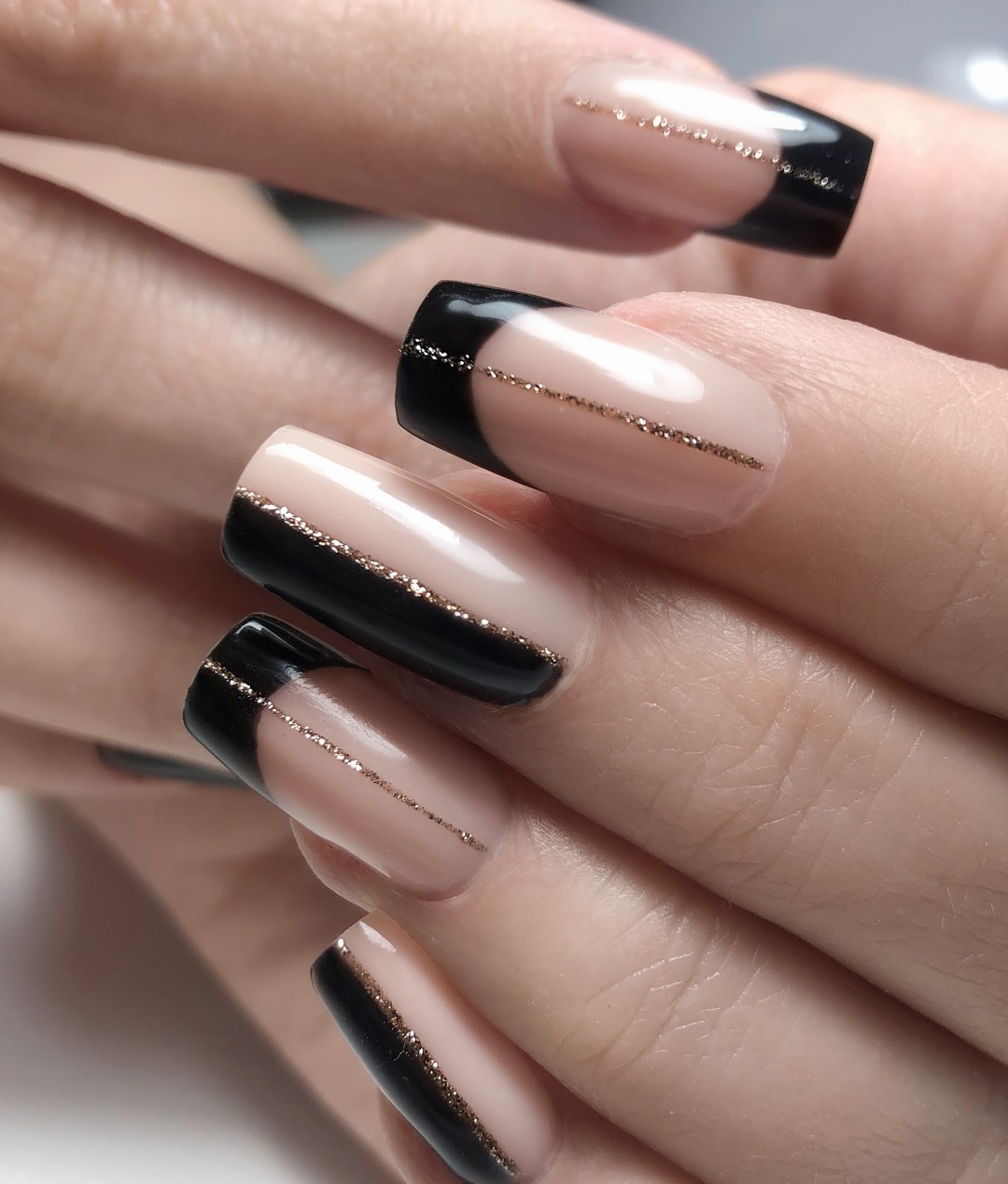 La Crème Beauty Studio #sarajevo Izlivanje noktiju Izlivanje noktiju gelom - L dužina