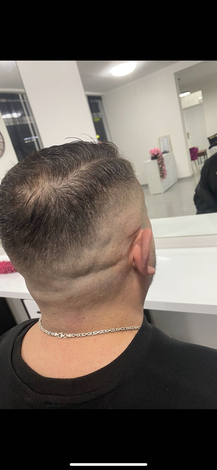 Muško šišanje - fade - Elvira, Sarajevo Muško šišanje Muški frizeri Muško šišanje, Sarajevo, Vogošća