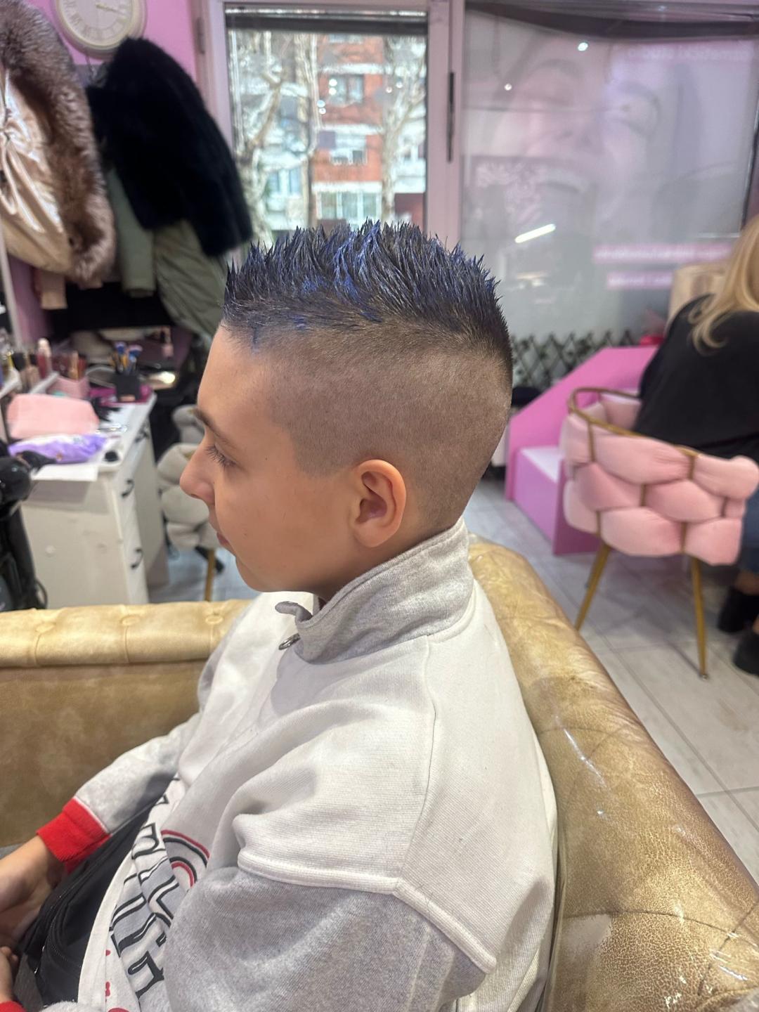 Dječije muško šišanje - Poezija ljepote, Sarajevo Berberin Muški frizeri Berberin, Sarajevo, Novo Sarajevo - Novi Grad