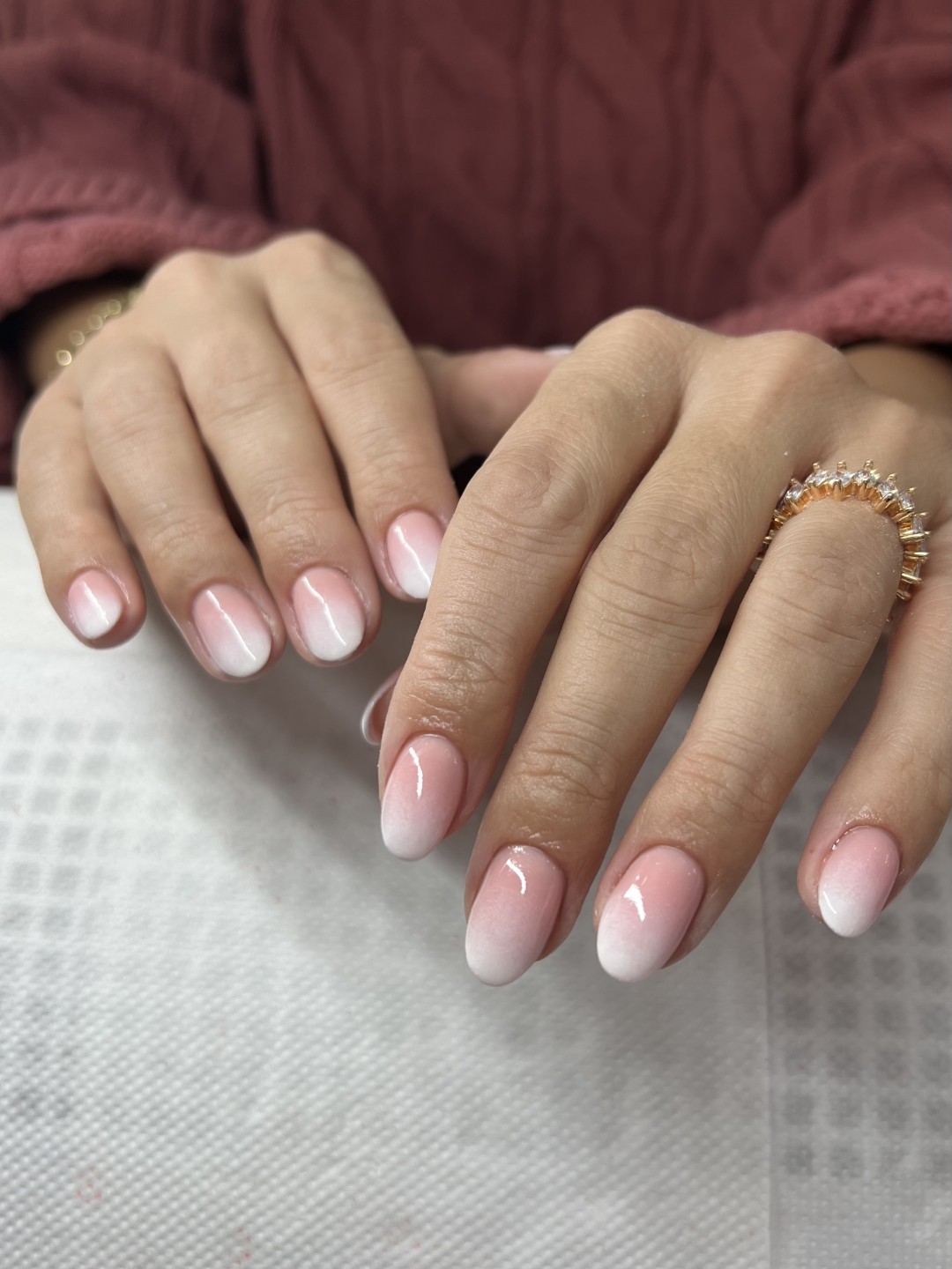 Nail Queen #sarajevo Korekcija noktiju Korekcija noktiju - boja / french / ombre