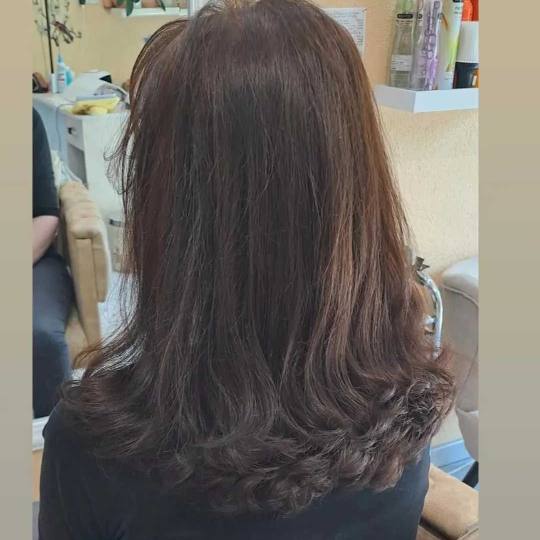 Poezija ljepote #sarajevo Farbanje kose Farbanje cijele dužine + pranje kose + feniranje - duga kos