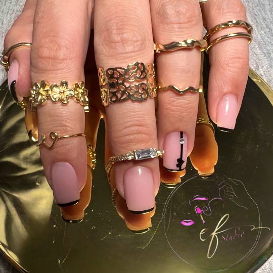 Studio ef #sarajevo Korekcija noktiju Korekcija noktiju-kratki nokti