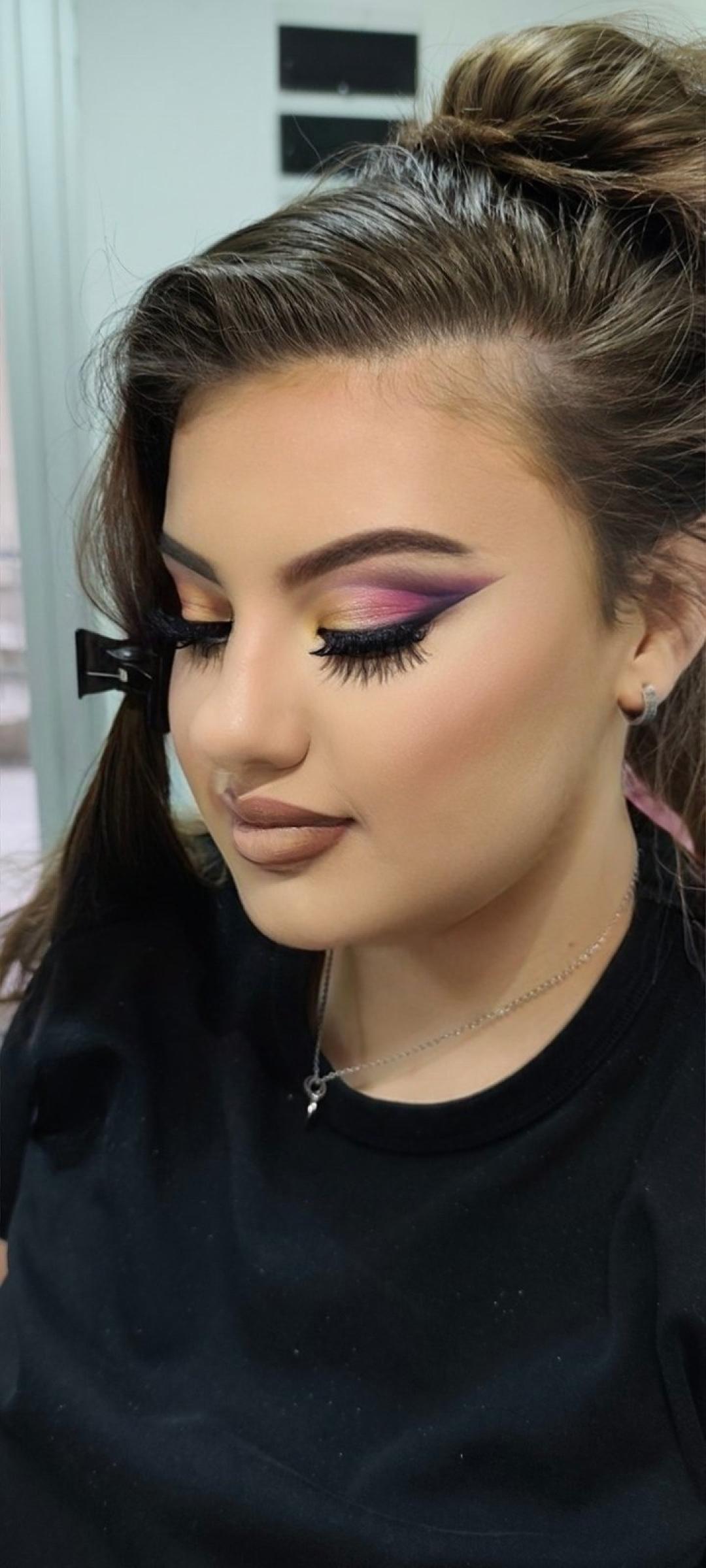 Profesionalno šminkanje - svečana šminka - Tajne jednog beauty salona, Sarajevo Make-up / šminkanje Lice Make-up / šminkanje, Sarajevo, Ilidža