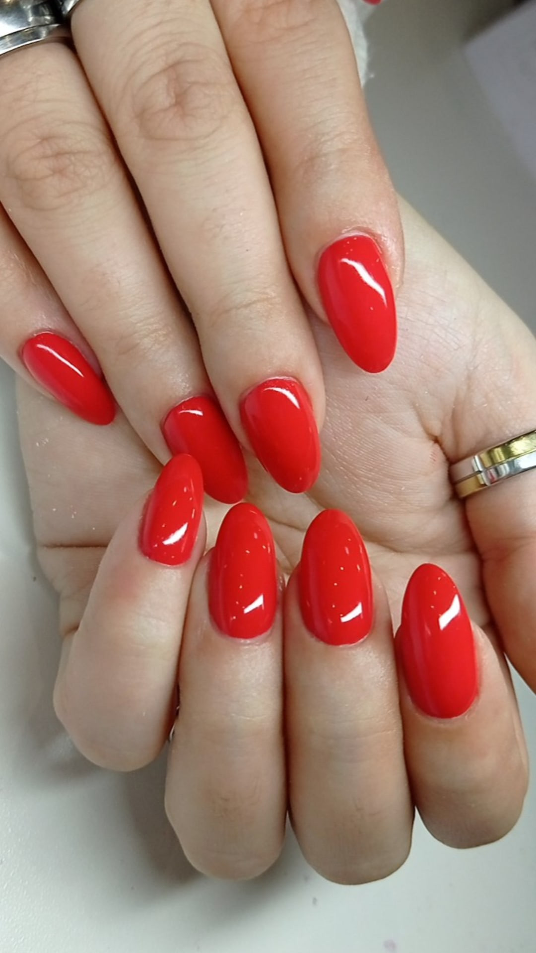 Geliranje prirodnih noktiju - La Vie beauty centar, Sarajevo Ojačavanje noktiju Nokti Ojačavanje noktiju, Sarajevo, Centar - Stari Grad