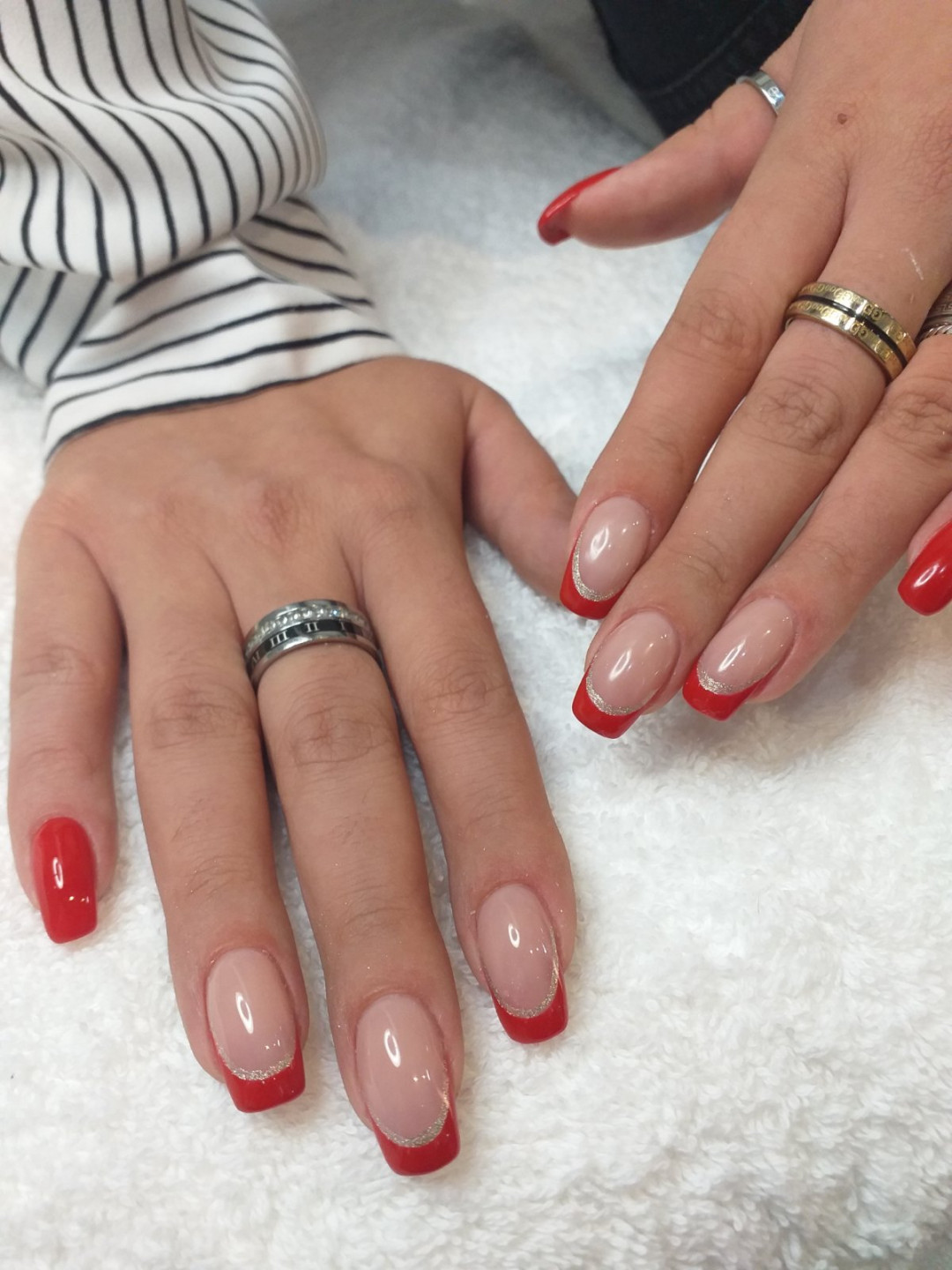 Geliranje prirodnih noktiju - La Vie beauty centar, Sarajevo Ojačavanje noktiju Nokti Ojačavanje noktiju, Sarajevo, Centar - Stari Grad