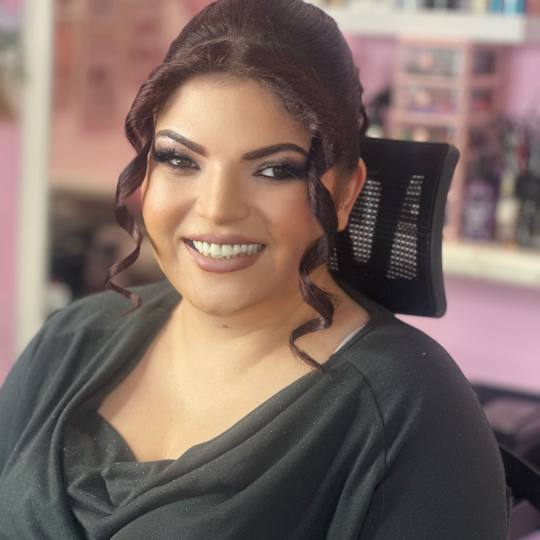 Poezija ljepote #sarajevo Svečane i frizure za svadbu Svečana frizura + profesionalno šminkanje