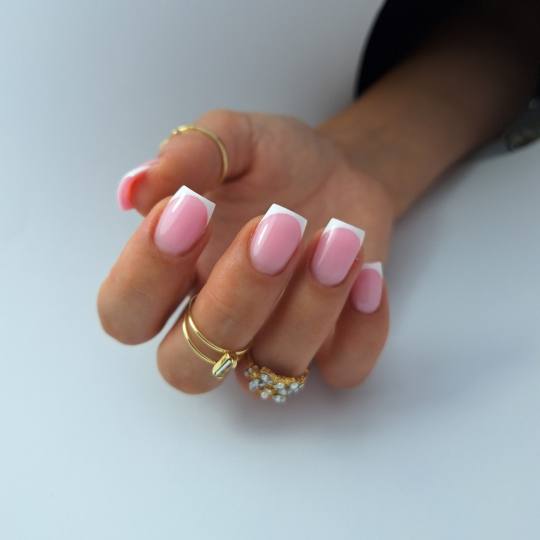 Studio S #banjaluka Nadogradnja noktiju Skidanje gela / trajnog laka Na upit