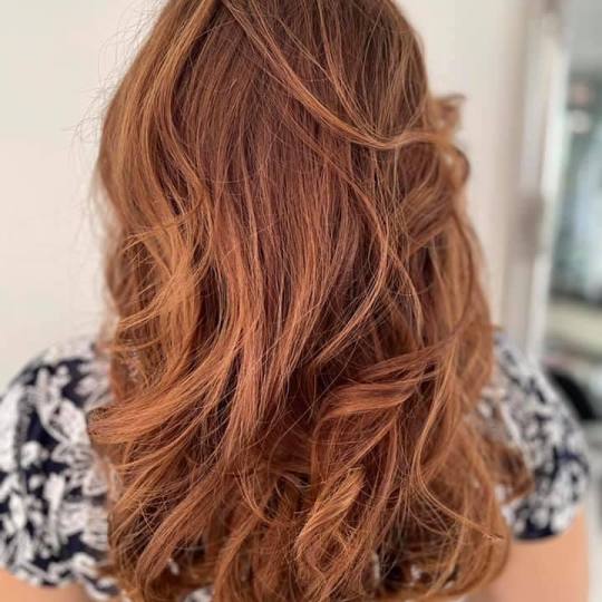 Frisco #sarajevo Svečane i frizure za svadbu Lokne na figaro - duga kosa