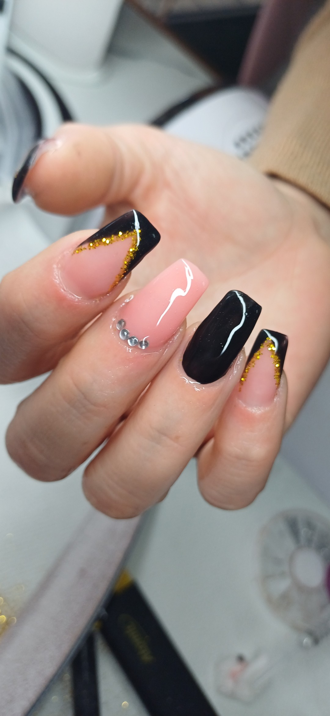 AMK #sarajevo Nadogradnja noktiju Nadogradnja noktiju tipsama