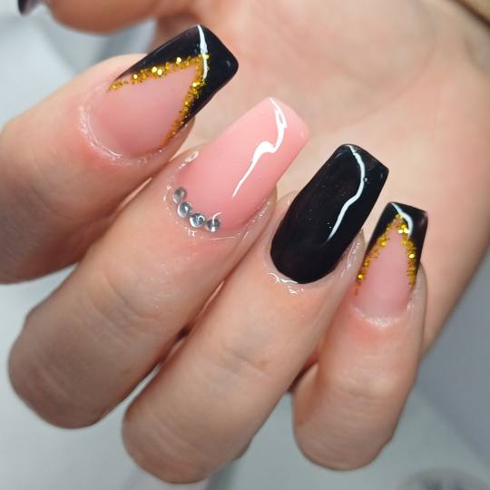 AMK #sarajevo Nadogradnja noktiju Nadogradnja noktiju tipsama