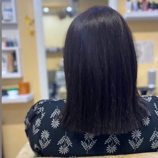 Poezija ljepote #sarajevo Feniranje i stilizovanje Žensko šišanje + feniranje na ravno - sve duž