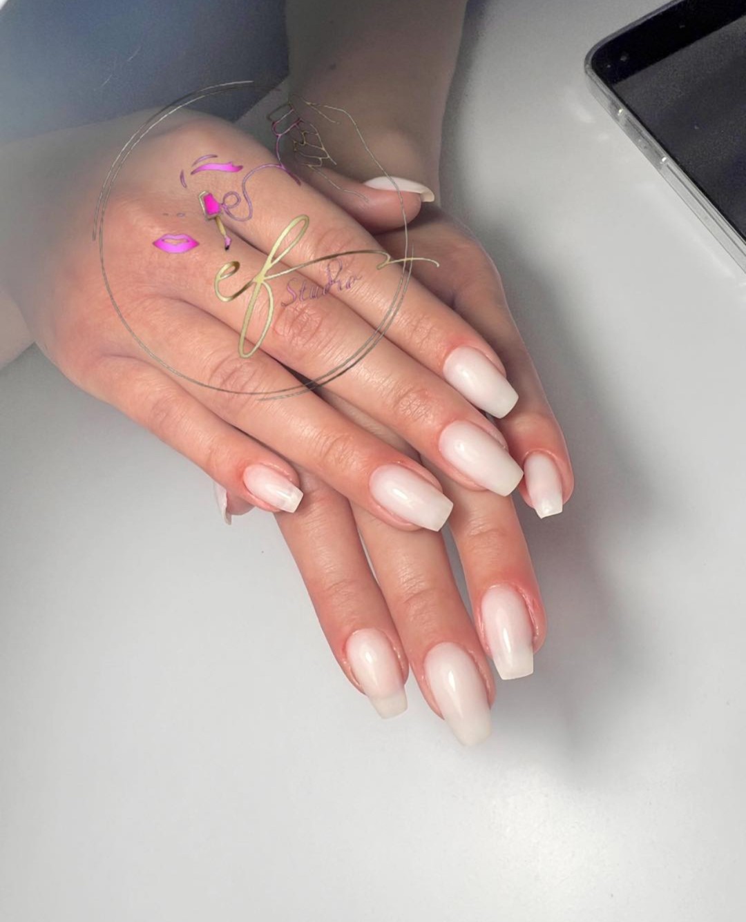 Studio ef #sarajevo Manikir Gel na prirodne nokte- srednji nokti