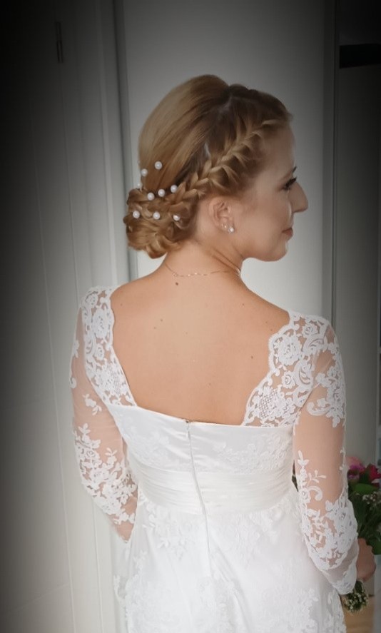 Frisco #sarajevo Svečane i frizure za svadbu Frizure za mlade - duga kosa