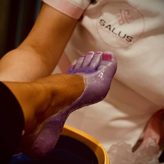 Salus #sarajevo Medicinski pedikir Suha ruska pedikura + parafin Zelite mekana i njegovana stopala,u