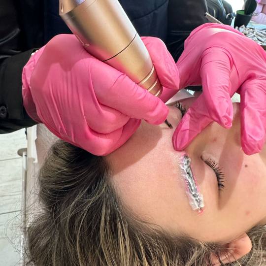 Poezija ljepote #sarajevo Trajna šminka Puder obrve