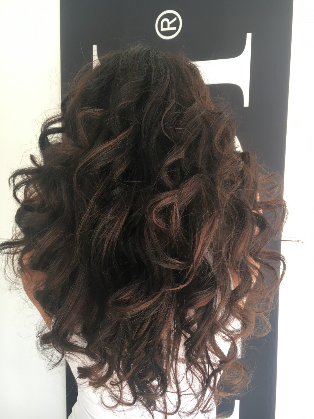 Lokne na figaro - duga kosa - Frisco, Sarajevo Svečane i frizure za svadbu Frizerski saloni Svečane i frizure za svadbu, Sarajevo, Centar - Stari Grad