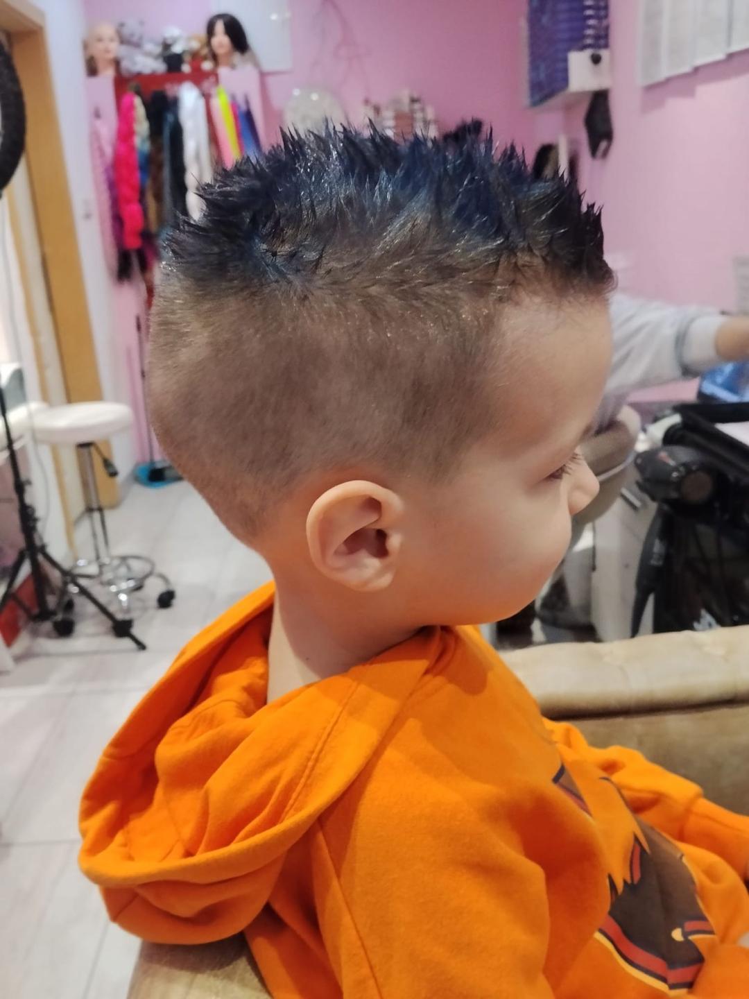 Dječije muško šišanje - Poezija ljepote, Sarajevo Berberin Muški frizeri Berberin, Sarajevo, Novo Sarajevo - Novi Grad