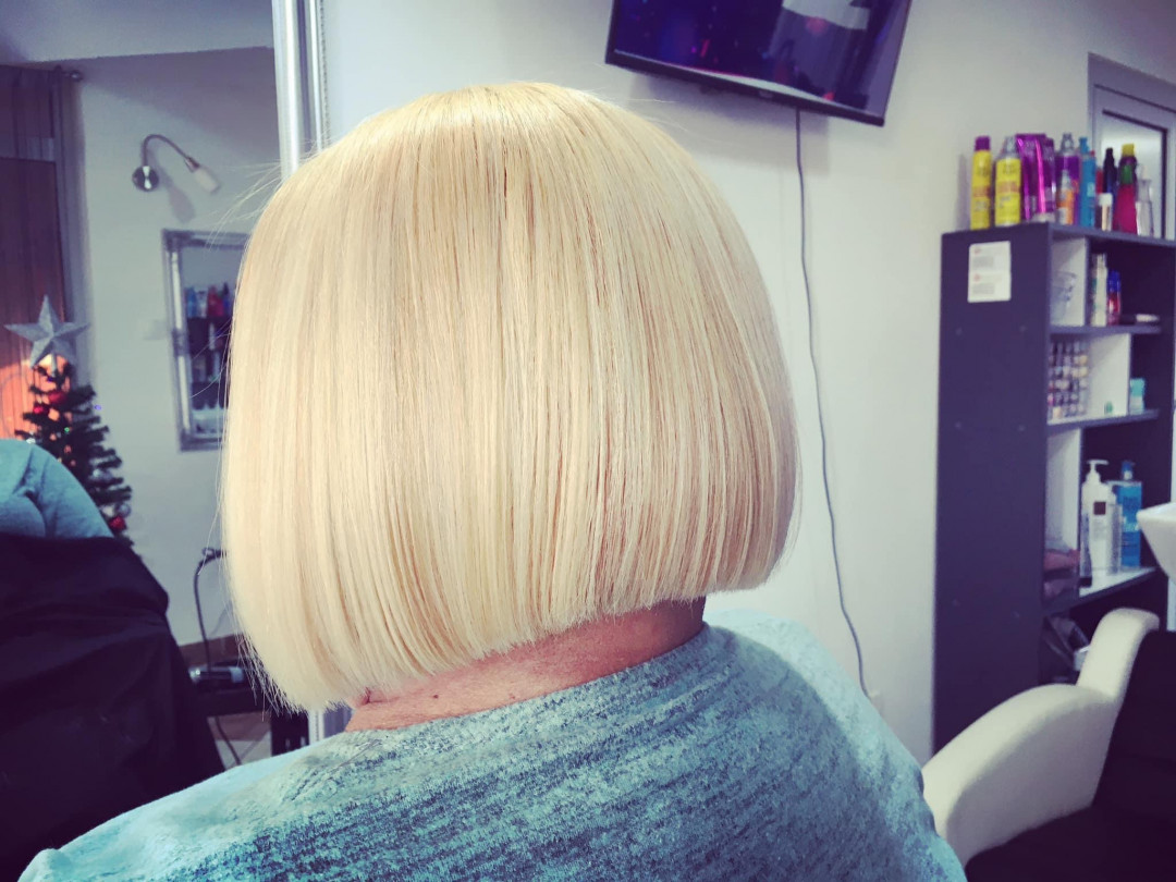 Žensko šišanje - kosa srednje dužine - Frisco, Sarajevo Žensko šišanje Frizerski saloni Žensko šišanje, Sarajevo, Centar - Stari Grad