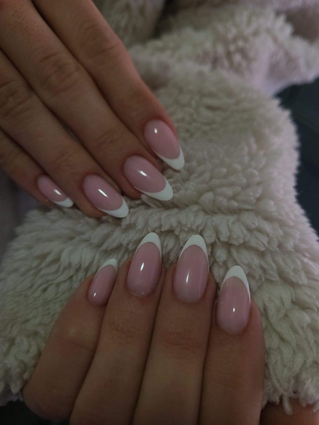 Studio S #banjaluka Ojačavanje noktiju Ojačavanje prirodnih noktiju gelom - M dužina