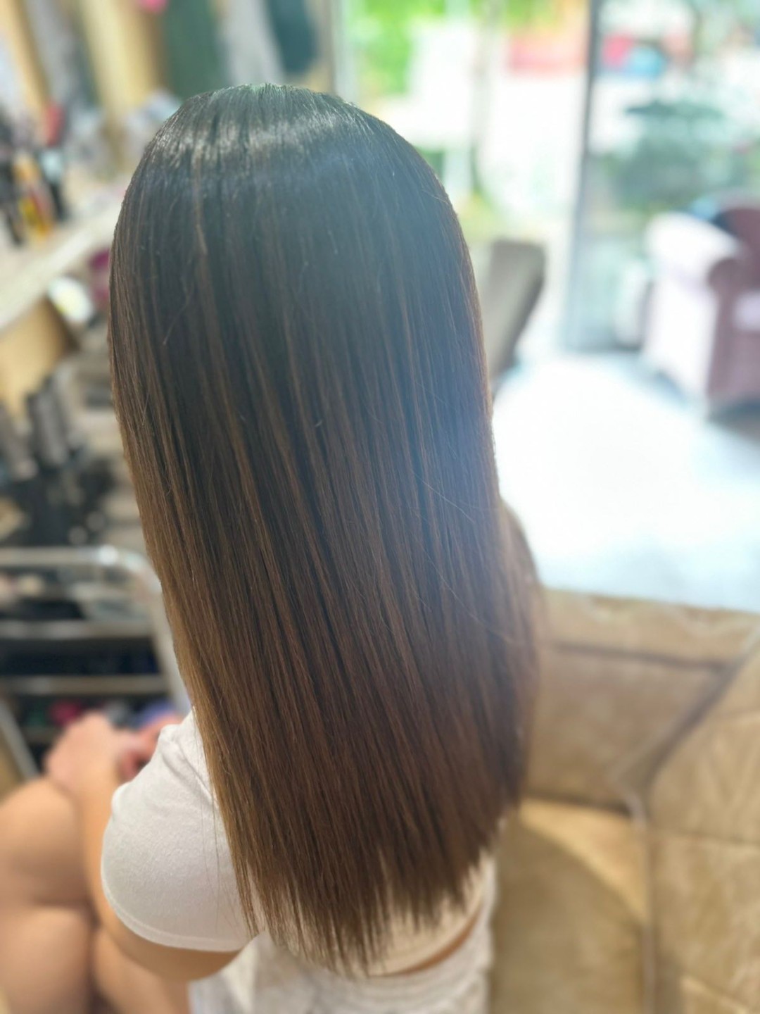 Poezija ljepote #sarajevo Farbanje kose Farbanje izrastka + žensko šišanje + feniranje na ravno - duga kosa