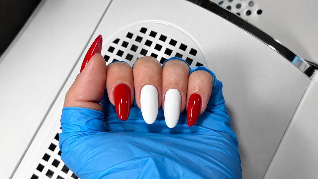 Tajne jednog beauty salona #sarajevo Gel lak Ojačavanje noktiju gelom - L dužina