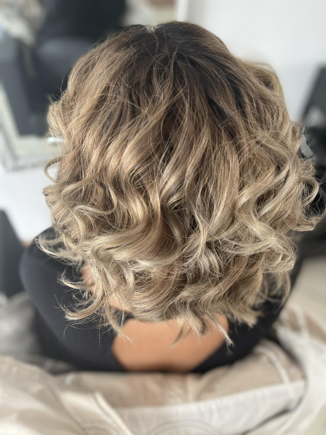 Pramenovi na foliju - kosa srednje dužine - Frisco, Sarajevo Pramenovi Frizerski saloni Pramenovi, Sarajevo, Centar - Stari Grad