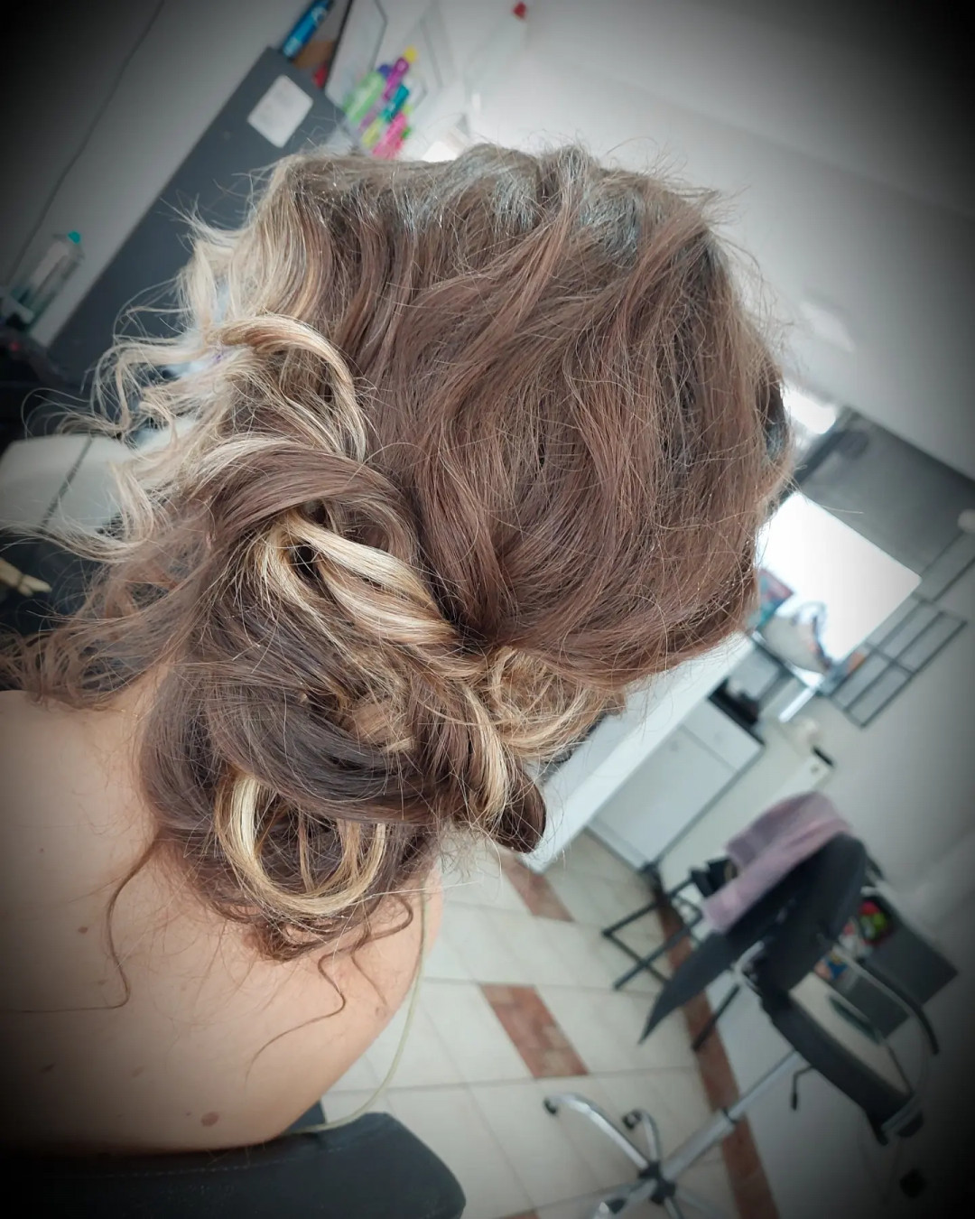 Svečana frizura jednostavna - kratka kosa - Frisco, Sarajevo Svečane i frizure za svadbu Frizerski saloni Svečane i frizure za svadbu, Sarajevo, Centar - Stari Grad