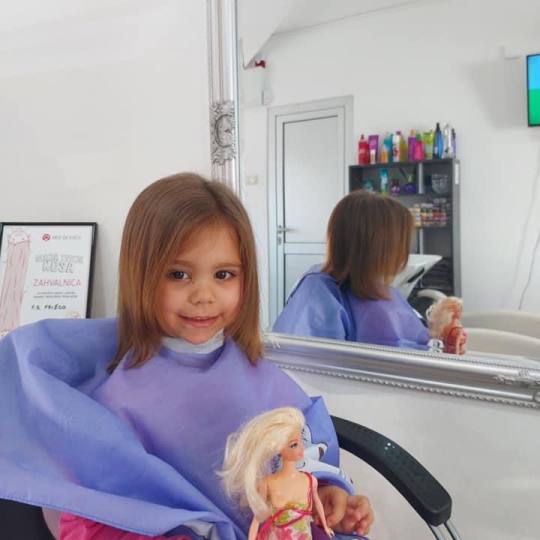 Frisco #sarajevo Žensko šišanje Žensko šišanje - kosa srednje dužine