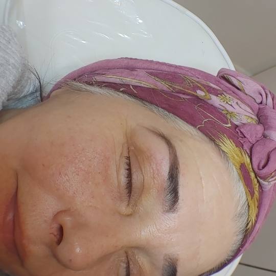 Salon ljepote A3M By Amela Malkoč #sarajevo Obrve Korekcija obrva voskom / piling + farbanje 🤎 K