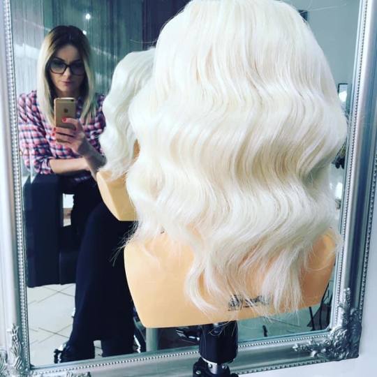 Frisco #sarajevo Svečane i frizure za svadbu Lokne na figaro - paž / kosa srednje dužine