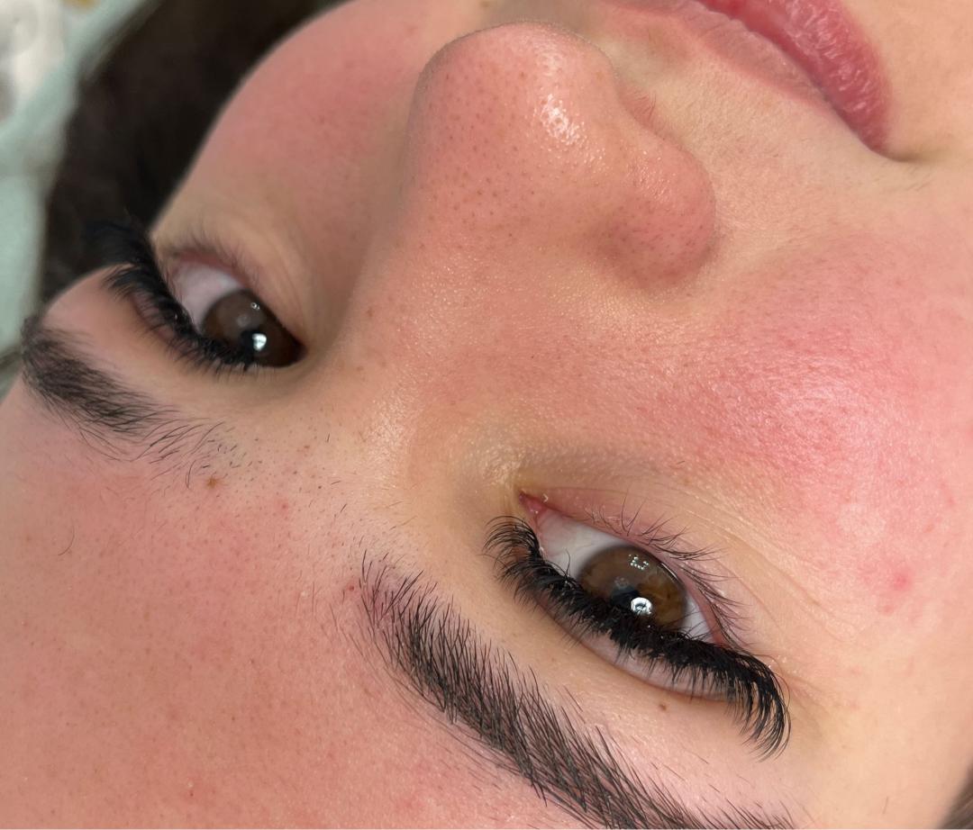 Nadogradnja trepavica Ruski volumen - Ella, Modriča Nadogradnja trepavica Lice Nadogradnja trepavica, Modriča, Centar