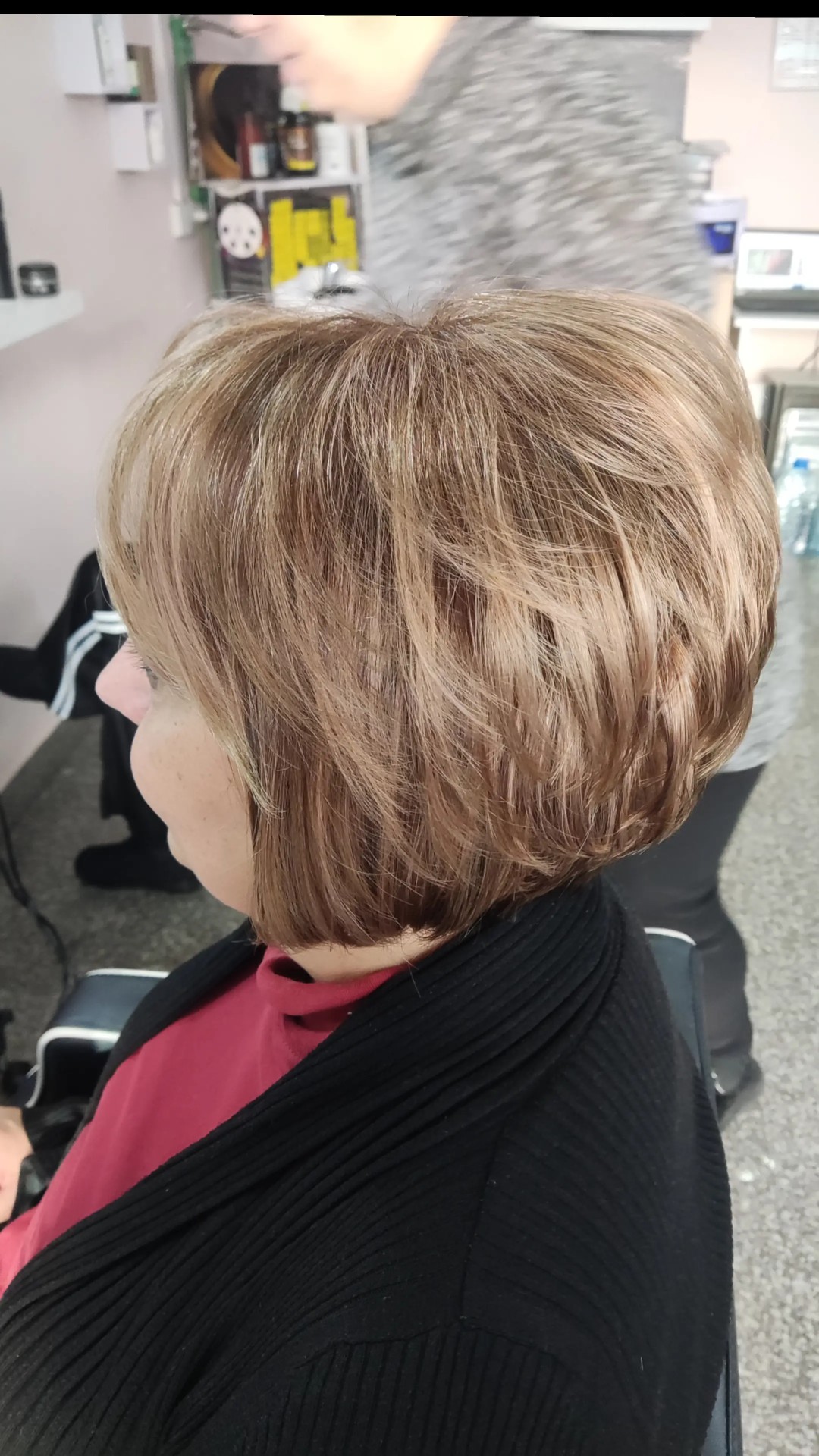 L'Amour beauty studio #sarajevo Farbanje kose Farbanje cijele dužine - kosa srednje dužine