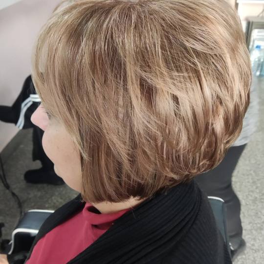 L'Amour beauty studio #sarajevo Farbanje kose Farbanje cijele dužine - kosa srednje dužine