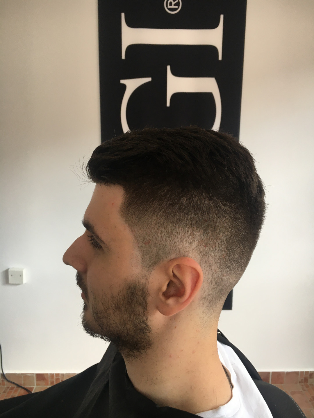 Muško šišanje - klasično - Frisco, Sarajevo Obrve Lice Obrve, Sarajevo, Centar - Stari Grad