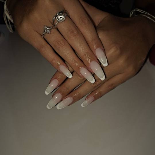 Top #sarajevo Nadogradnja noktiju Nadogradnja noktiju tipsama