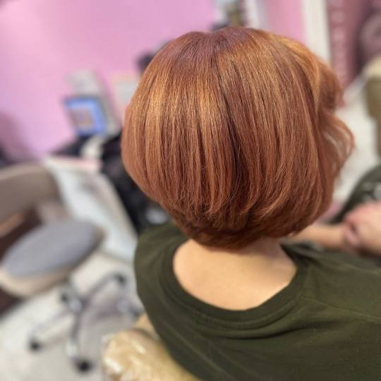 Poezija ljepote #sarajevo Žensko šišanje Žensko šišanje + pranje kose + feniranje - srednje du